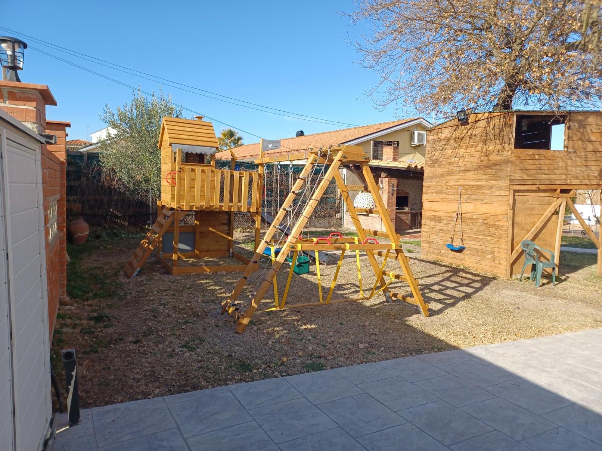 Piscina De Sal Barbacoa Wifi, Parking Gratis, 3 Min Pga Casa El Roble Βίλα Χιρόνα Εξωτερικό φωτογραφία
